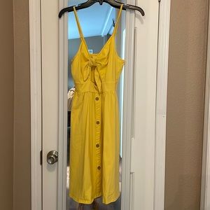 Yellow dress